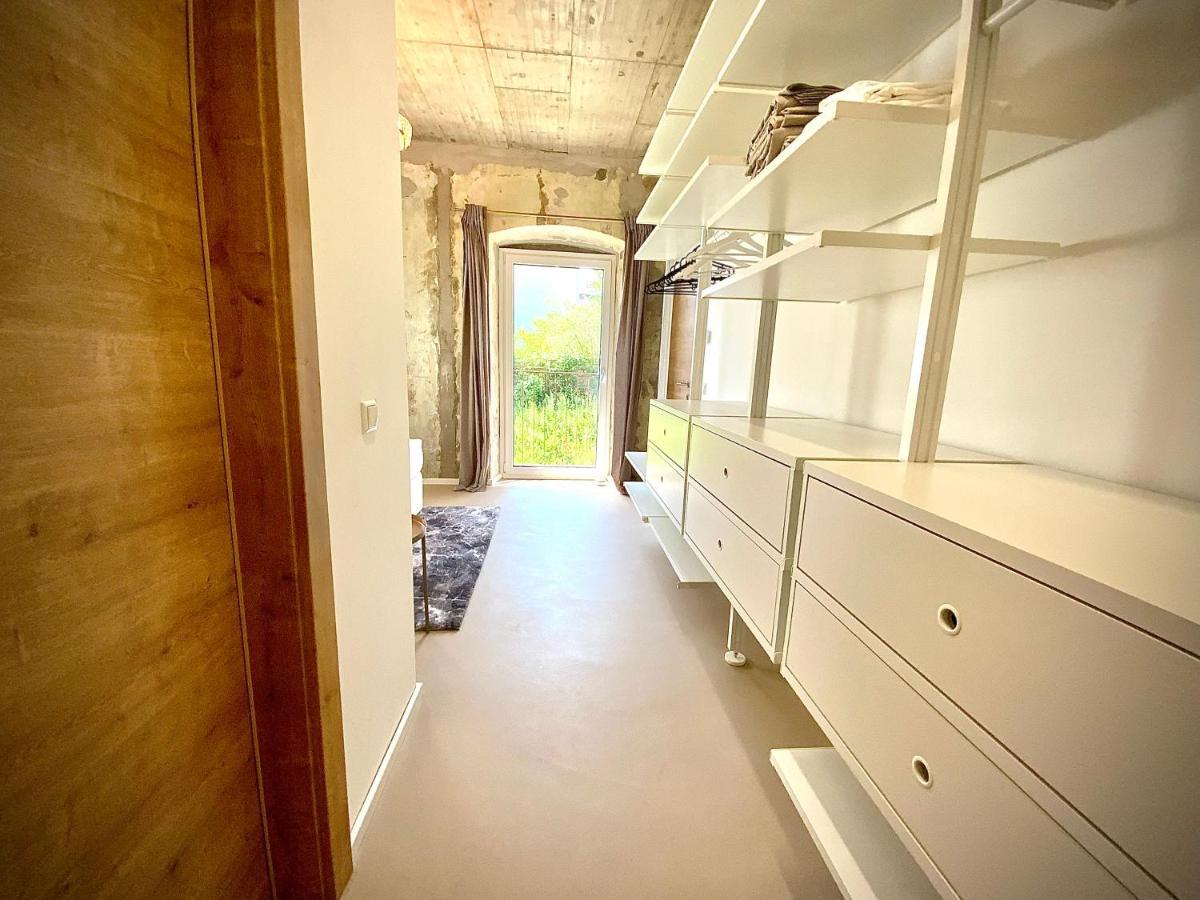 Waterfront - Urbane Eleganz Am Bachufer Apartamento Villach Exterior foto